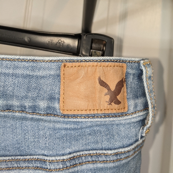 American Eagle Super Super Stretch Midi Shorts - Picture 3 of 5